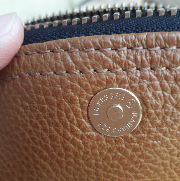 NZ crossbody leather bag - Picture 3 of 8